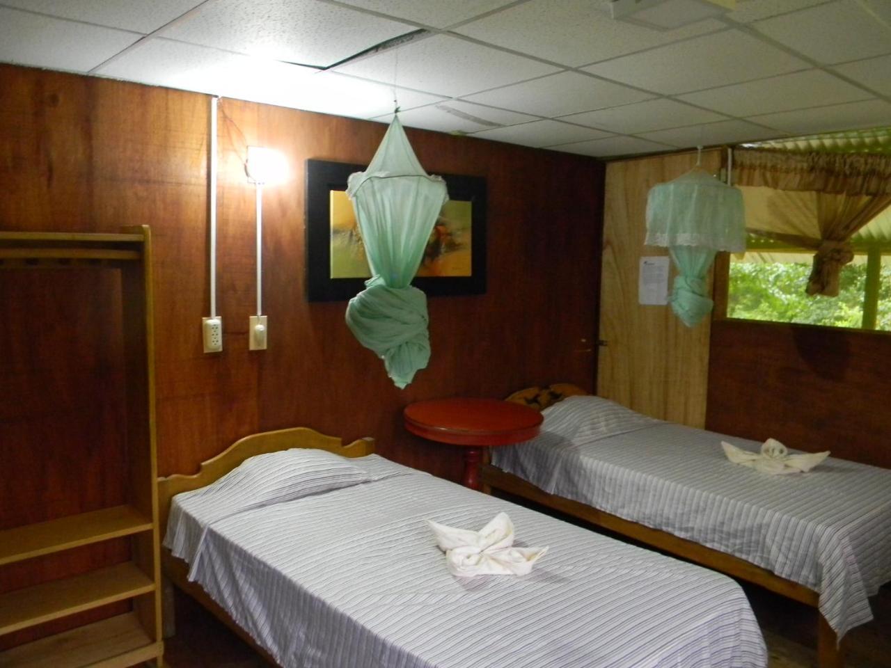 Jacamar Expeditions Lodge